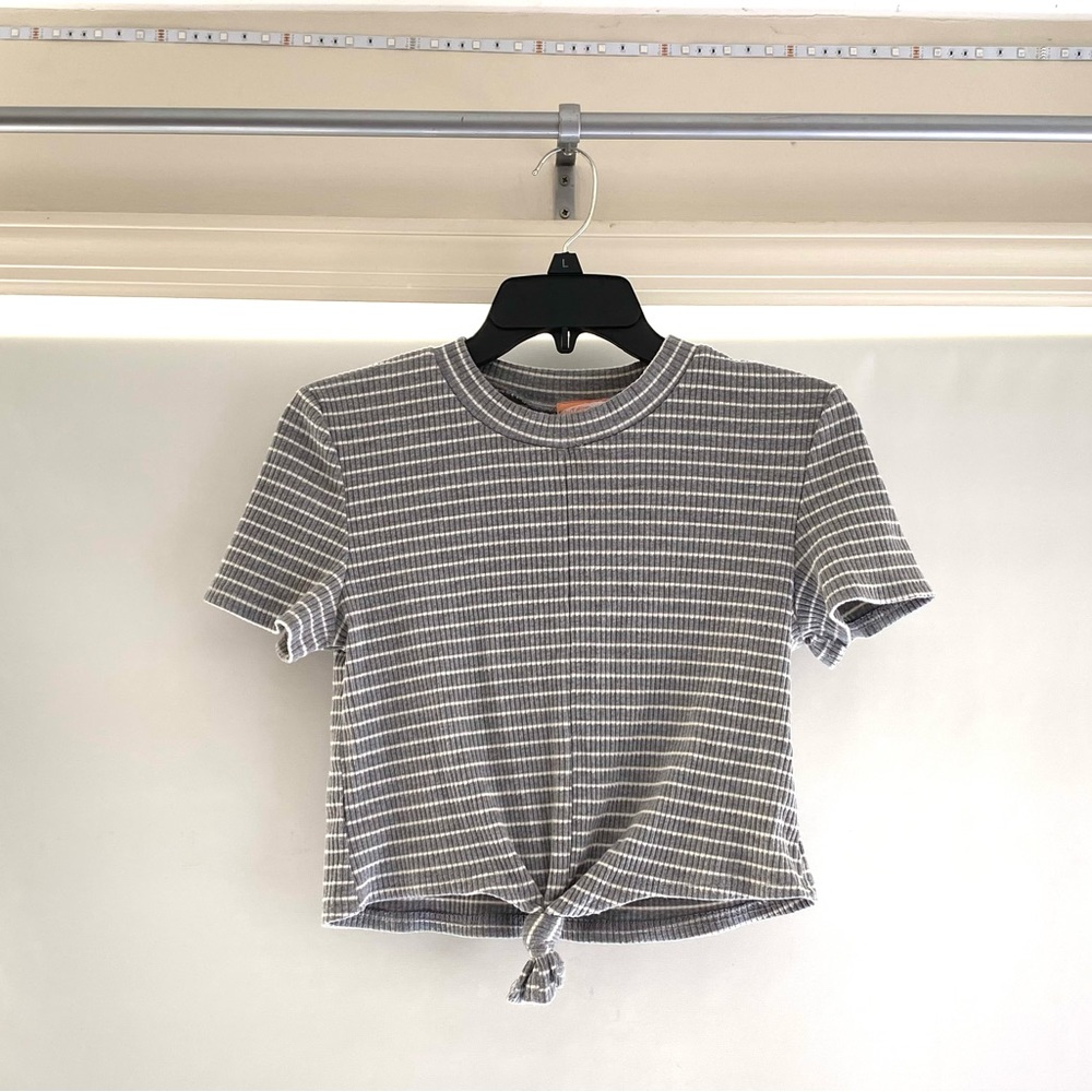Stripped Ribbed Lettuce-Edge Cropped Tee